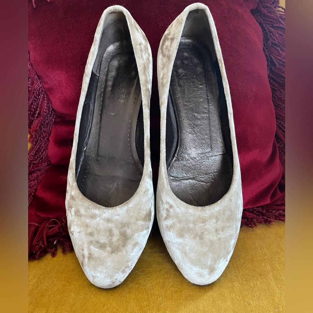 Theory Crushed Velvet Ivory Ballet Flats